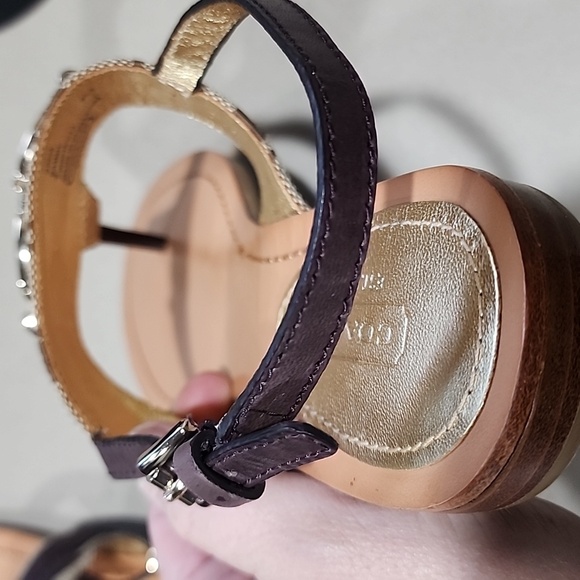 Coach Sammy Signature C Logo Thong Sandals, Brown, Size 8.5 Gold Hardware - Picture 6 of 16